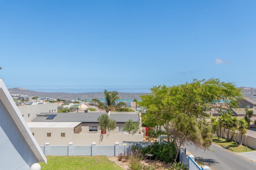 7 Bedroom Property for Sale in Myburgh Park Western Cape